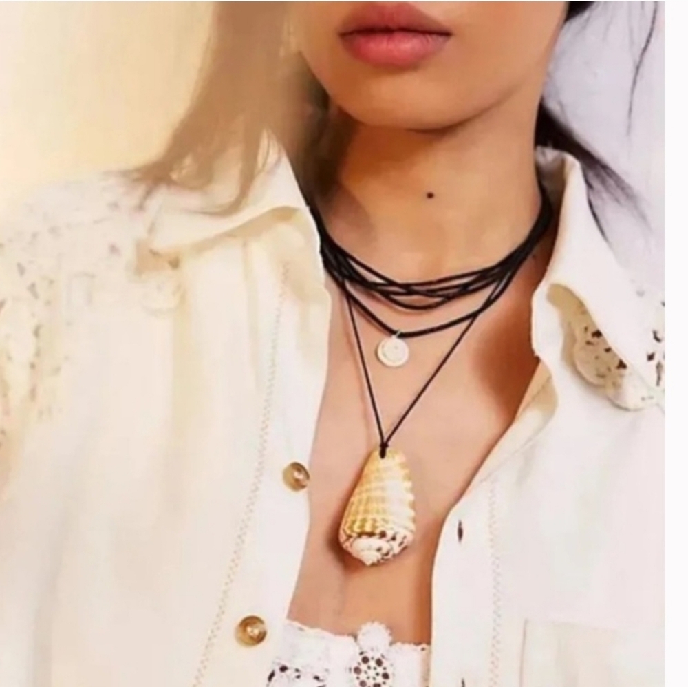 Free People Carolina Shell Necklace